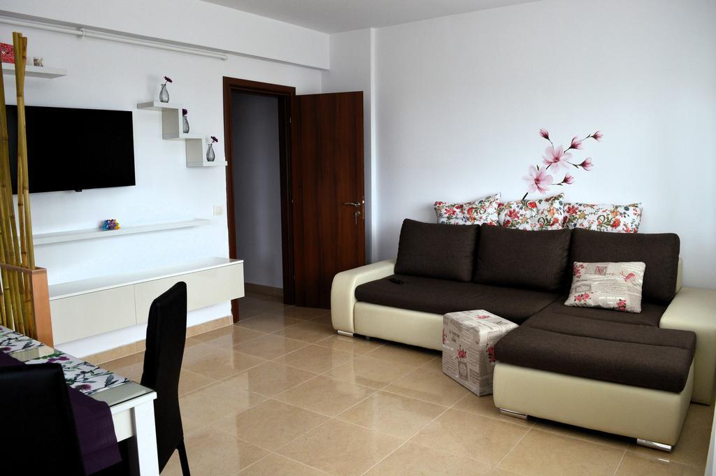 Apartament Boggio นาโวดาริ ภายนอก รูปภาพ